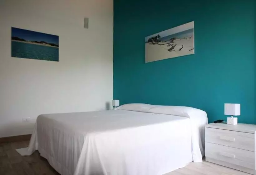 تختخواب و صبحانه Guest House Ajo  A Mulinu