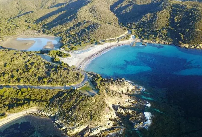 تختخواب و صبحانه Guest House Ajo  A Mulinu