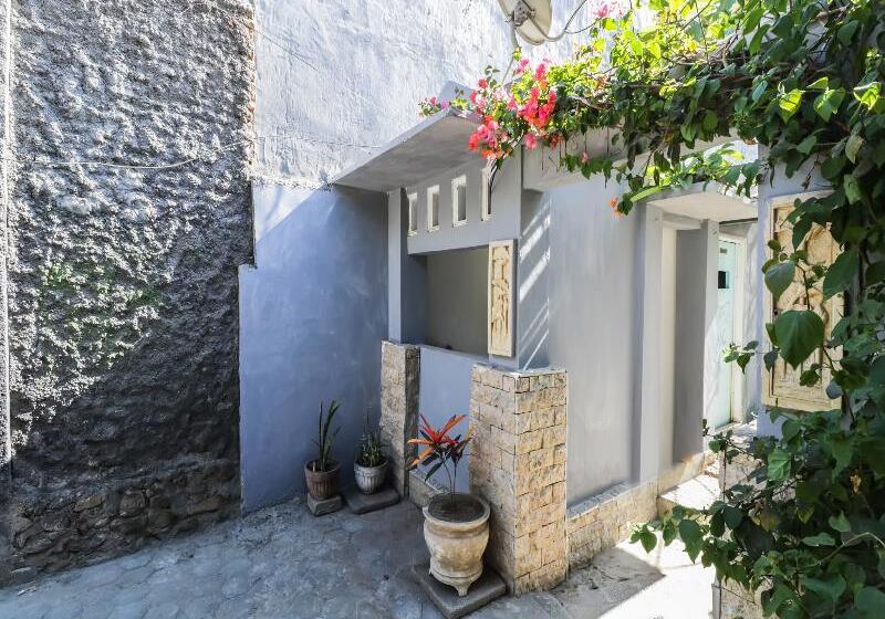 בית מלון כפרי Oyo 1514 Rara Inn