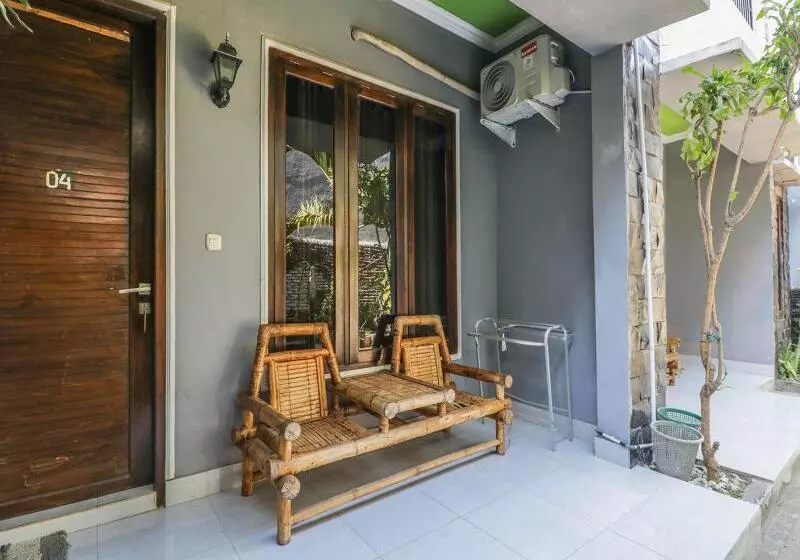 ホテル Oyo 1514 Rara Inn