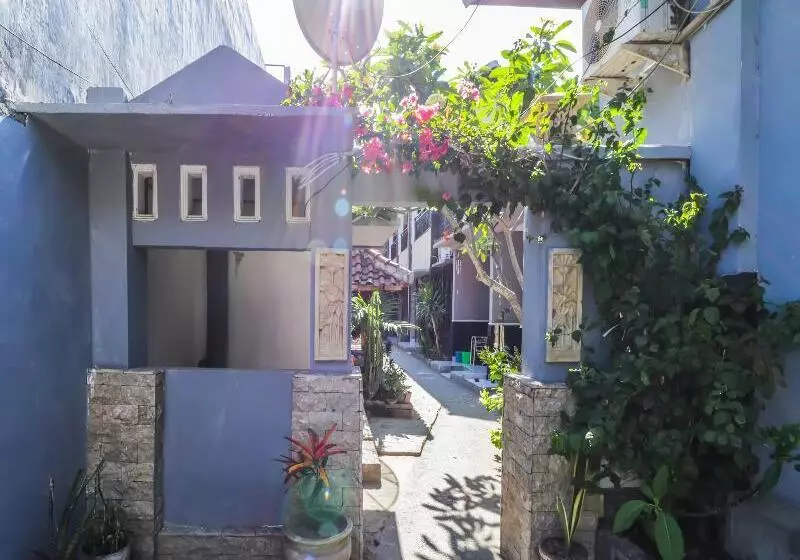 ホテル Oyo 1514 Rara Inn