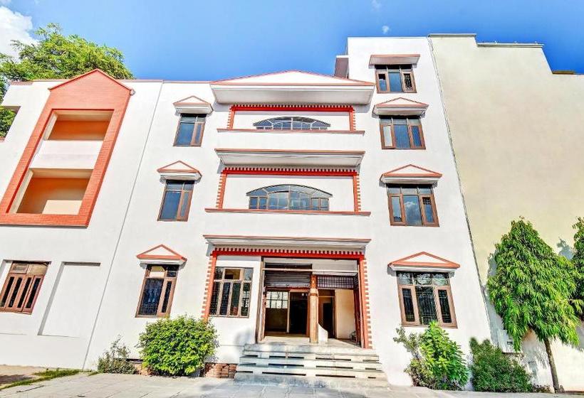 Hotel Oyo 61893 Kundan Guest House