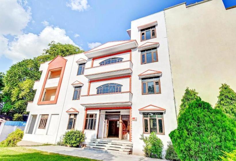 Hotel Oyo 61893 Kundan Guest House