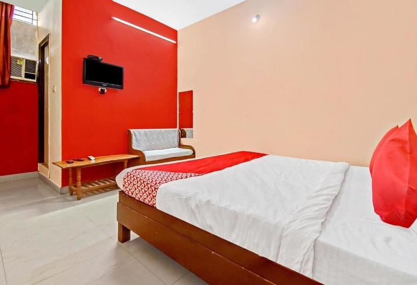 Hotel Oyo 61893 Kundan Guest House