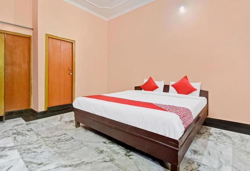 Hotel Oyo 61893 Kundan Guest House