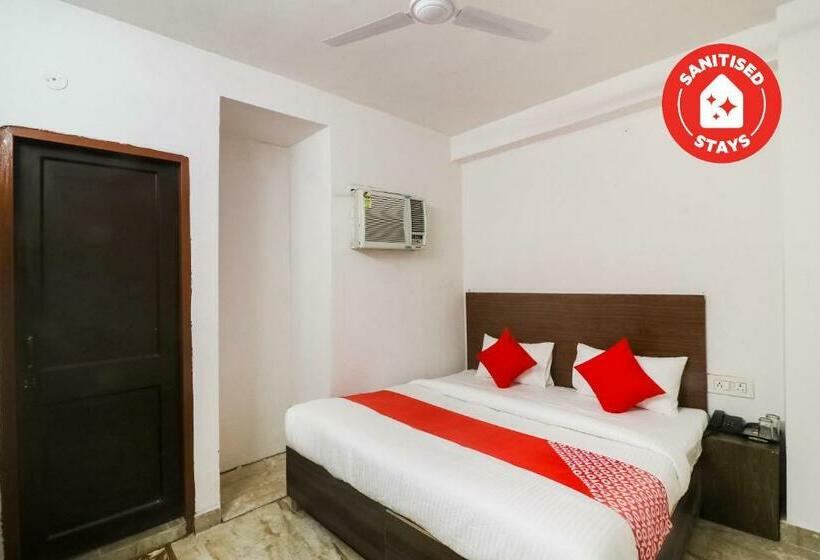 Hotel Oyo 62177 Lovely Inn