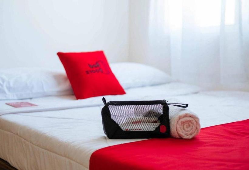 בית מלון כפרי Reddoorz Plus Near Deli Park Mall Medan