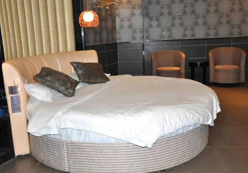 Hotel Shell Wuhu City Jinghu District Fangte Joy World Yinhu North Road