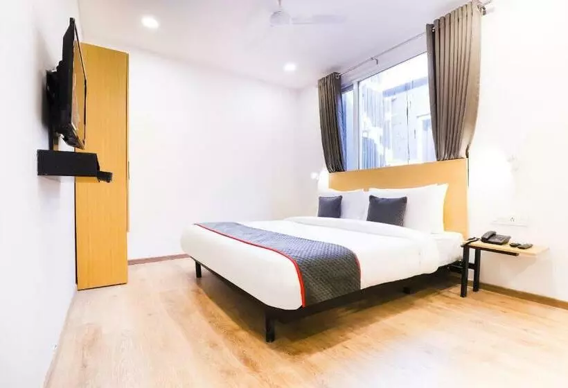 Hotelli Townhouse Prithvi Resort Near Phoenix Palassio