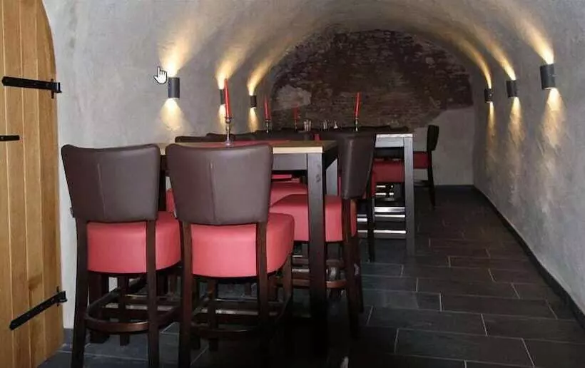 Retkeilymaja Weingut Gästehaus Derkum