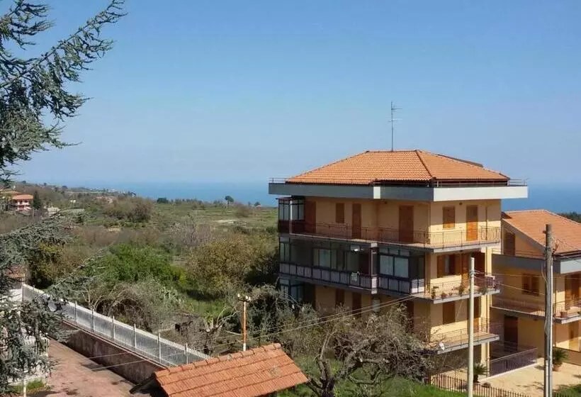 ベッドアンドブレックファースト Etna En Vie