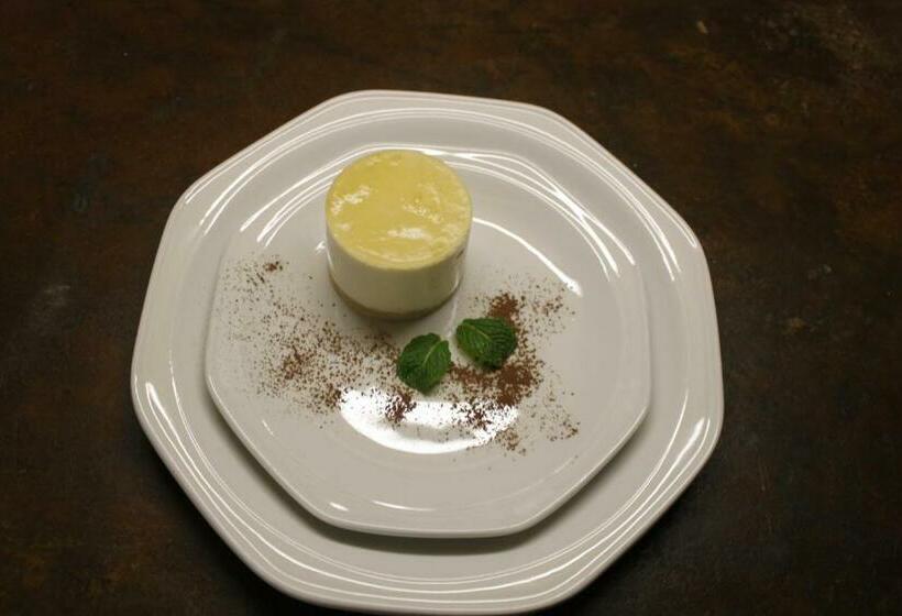 مبيت وإفطار Karoo Lodge