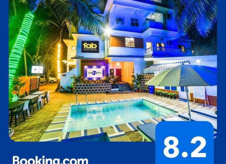 Fabhotel K7 Trends With Pool, Baga Beach   Nr Baga Beach