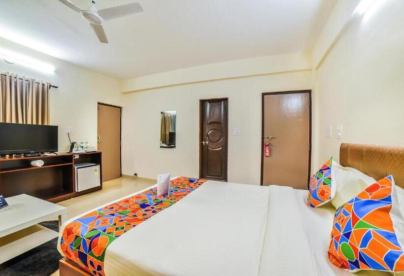 Fabhotel K7 Trends With Pool, Baga Beach   Nr Baga Beach