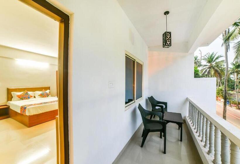 Fabhotel K7 Trends With Pool, Baga Beach   Nr Baga Beach