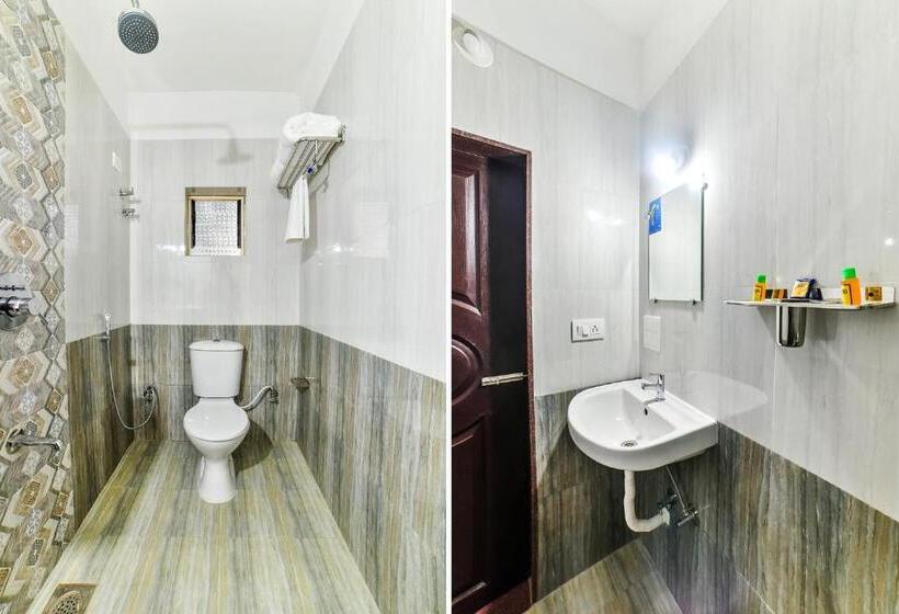 Fabhotel K7 Trends With Pool, Baga Beach   Nr Baga Beach