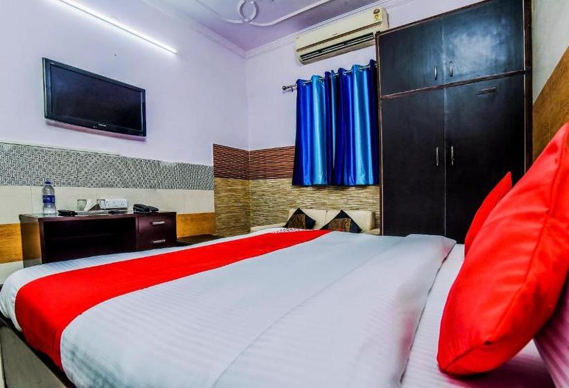 Hotel Oyo 18598 Satya Palace