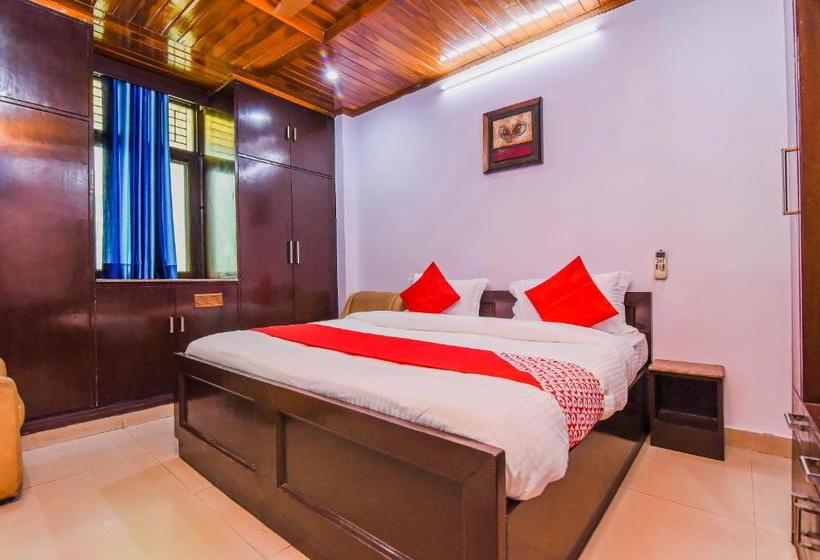 Hotel Oyo 18598 Satya Palace