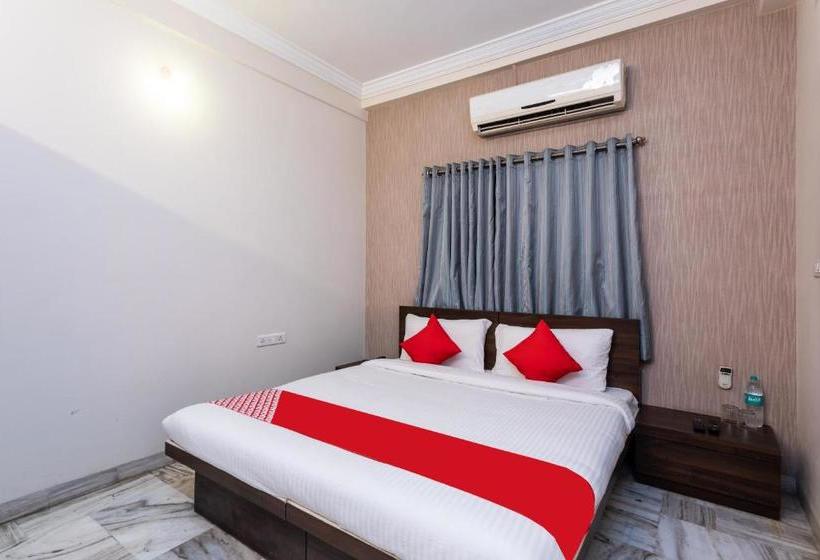 ホテル Oyo 28226 Soumya Inn