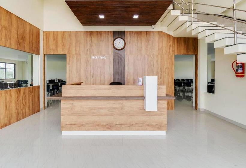 酒店 Oyo 44210  Royal Palace