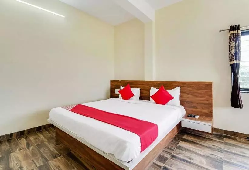 Hotelli Oyo 44210  Royal Palace