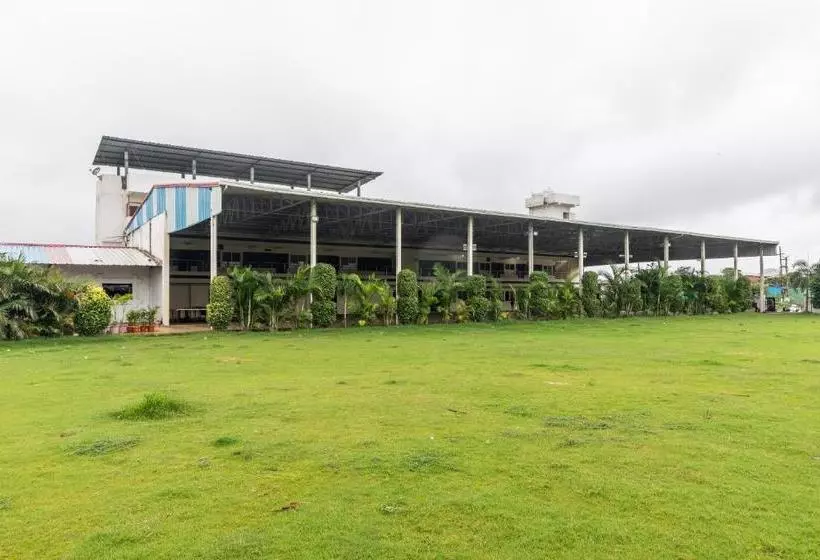 Hotelli Oyo 46618 Shri Ganga Marriage Garden