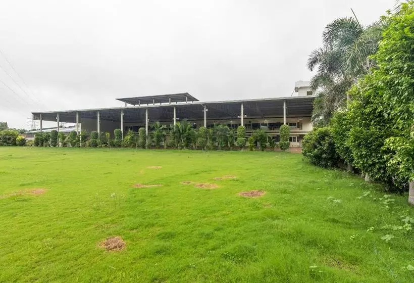 Hotelli Oyo 46618 Shri Ganga Marriage Garden