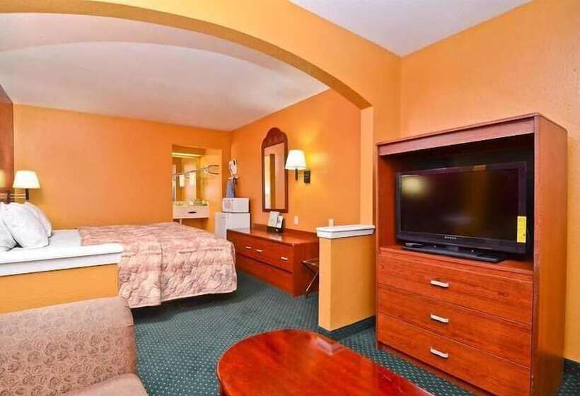 호텔 Pine Point Inn & Suites