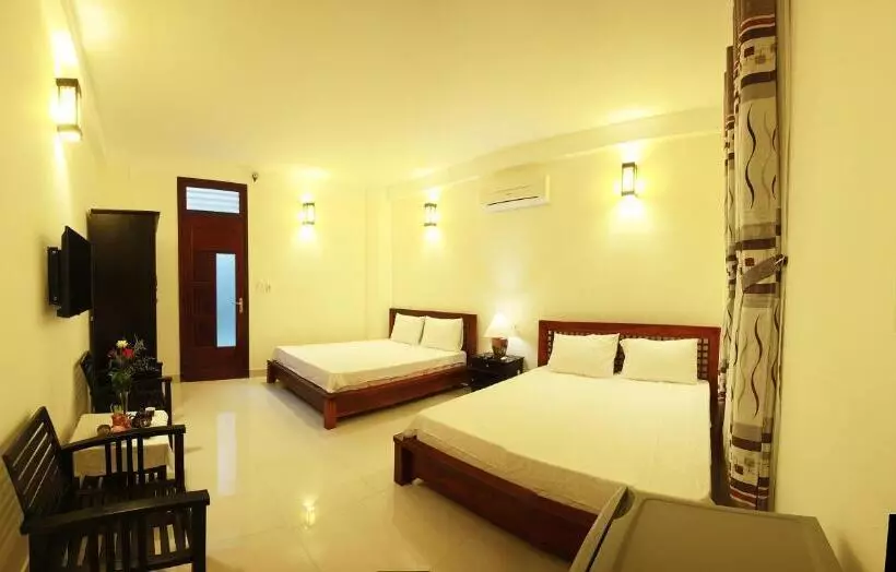 هتل Sunrise Homestay