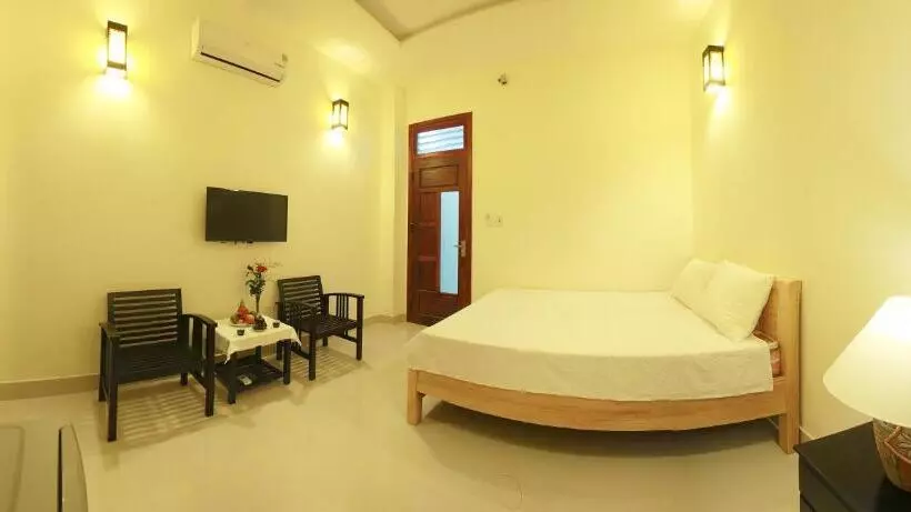 هتل Sunrise Homestay