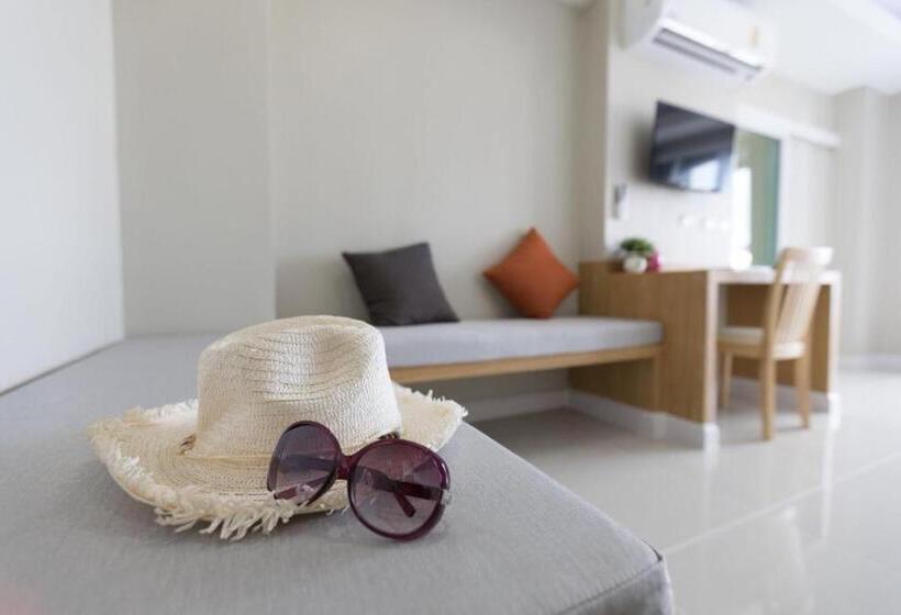 هتل The Royal P Phuket Sha Plus