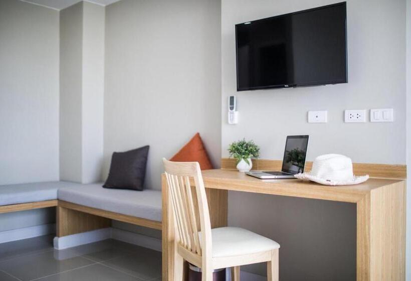 هتل The Royal P Phuket Sha Plus