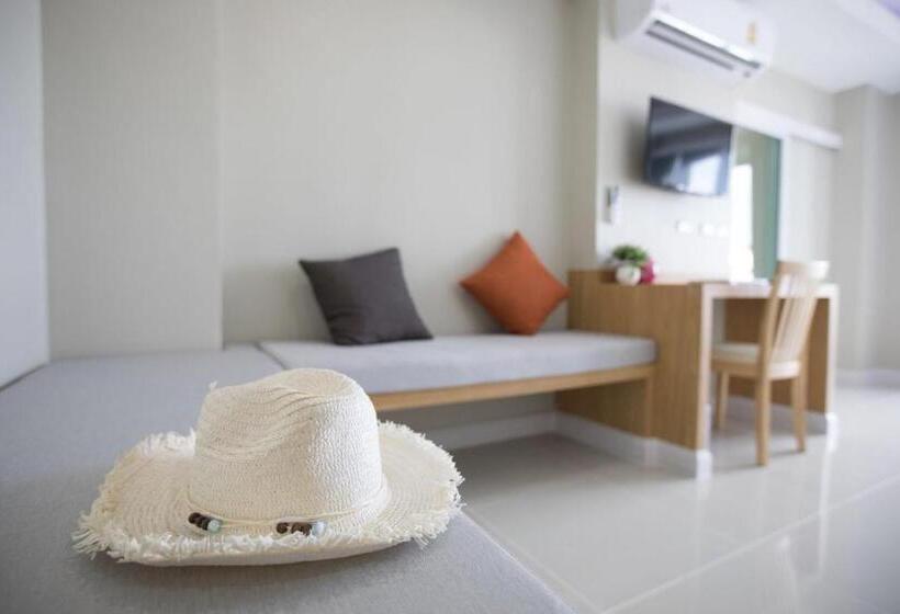 هتل The Royal P Phuket Sha Plus