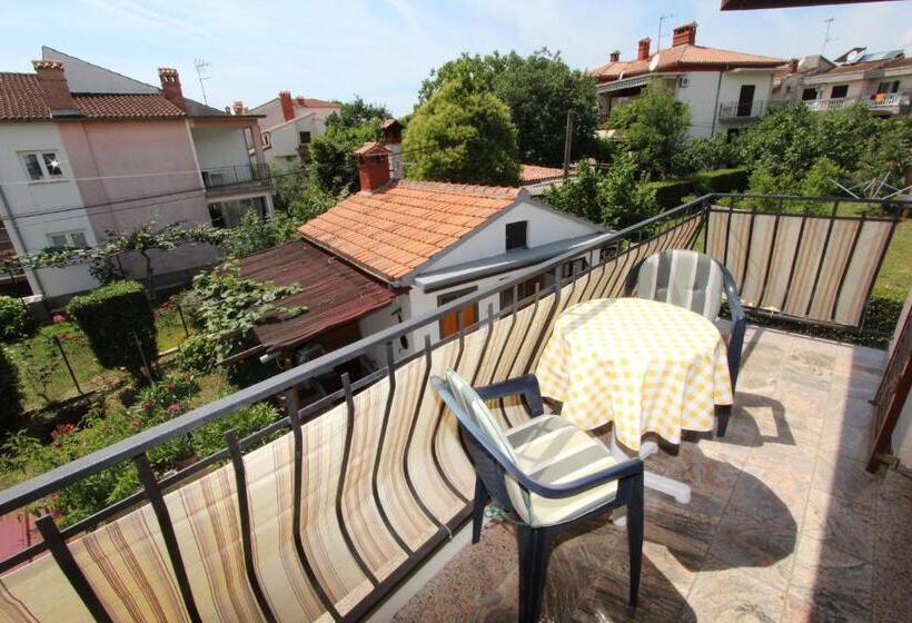 פנסיון Apartments And Room Silvana