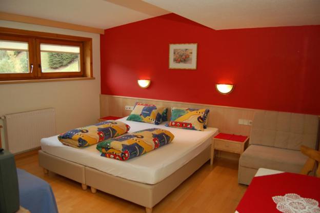 ペンション Haus Gfall