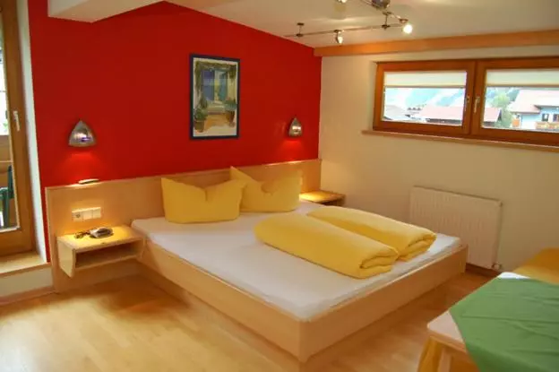 ペンション Haus Gfall