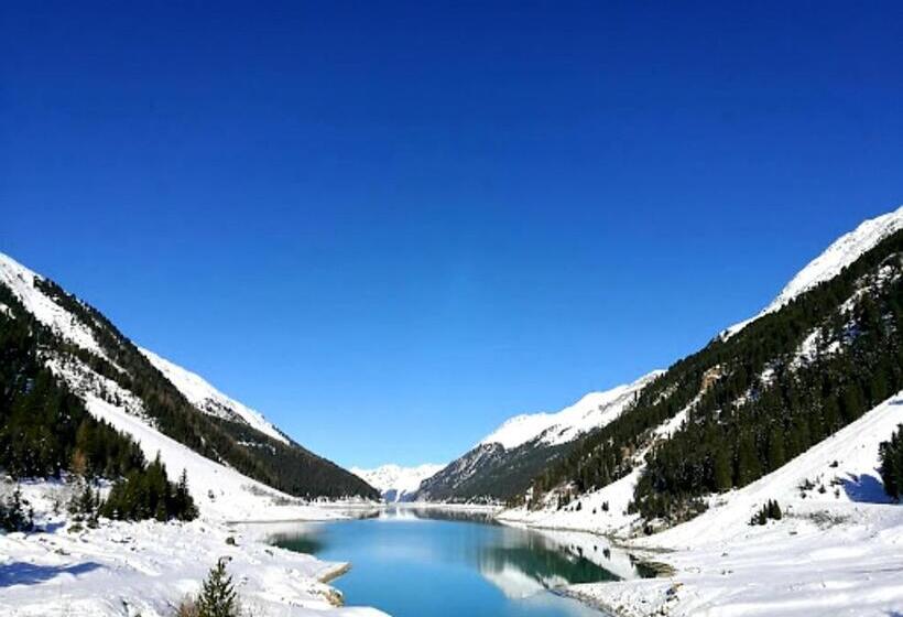 ペンション Haus Gfall