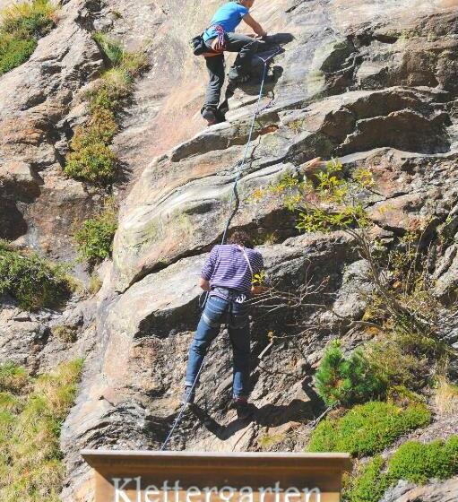 ペンション Haus Gfall