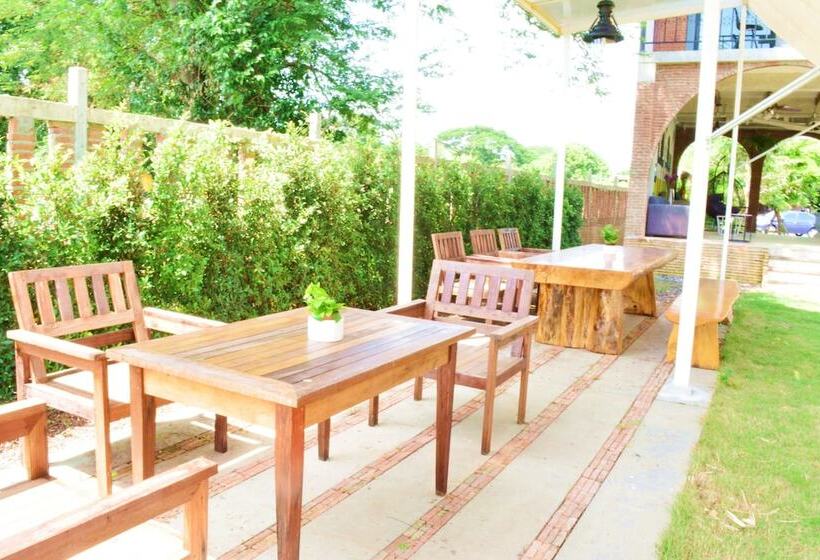 بنسيون Home Ayutthaya