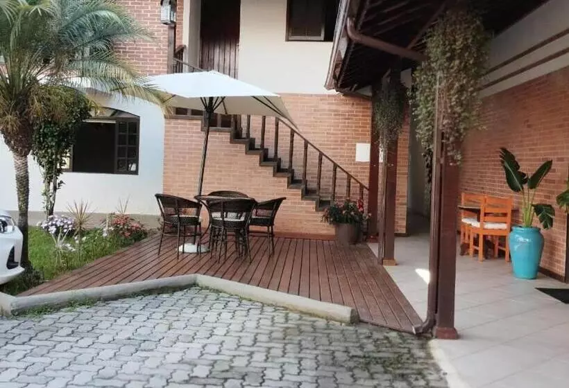 Majatalo Pousada Finlândia