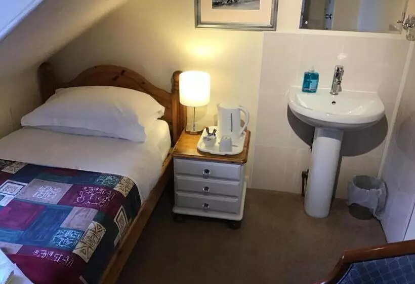 Majatalo The Royal Crown Guest House