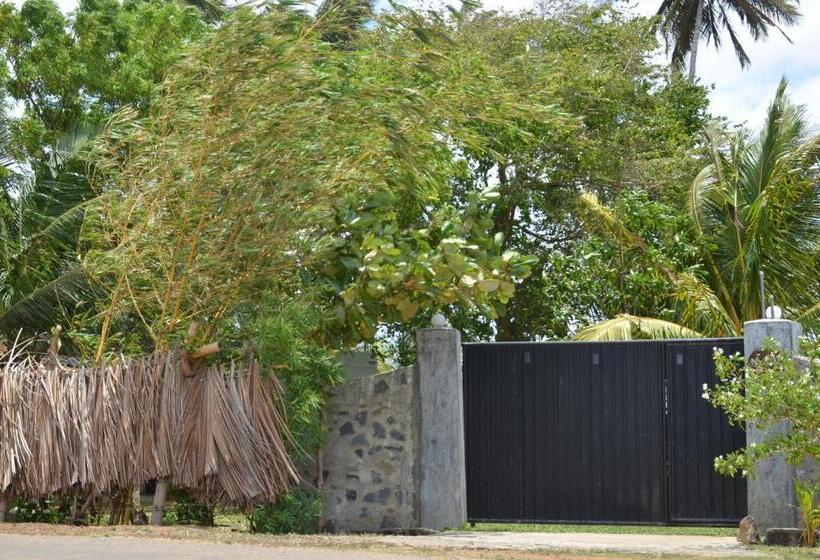 Pensió Yaye Guest House