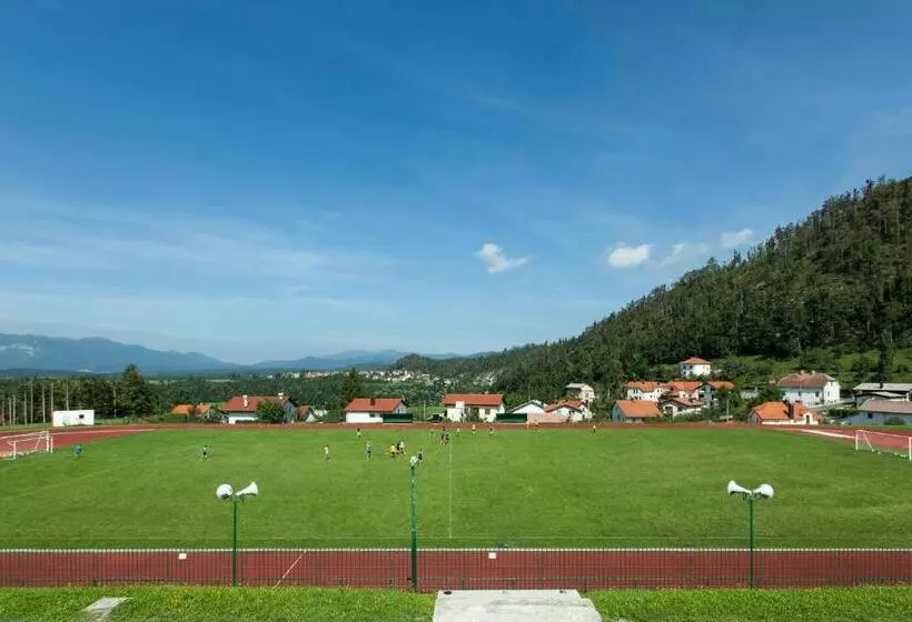 Youth Hostel Proteus Postojna