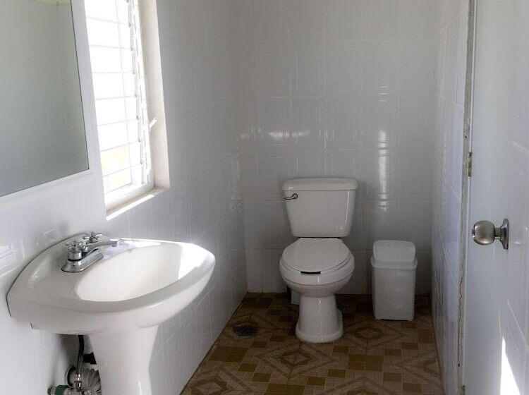 פנסיון Casa De Huéspedes Elim