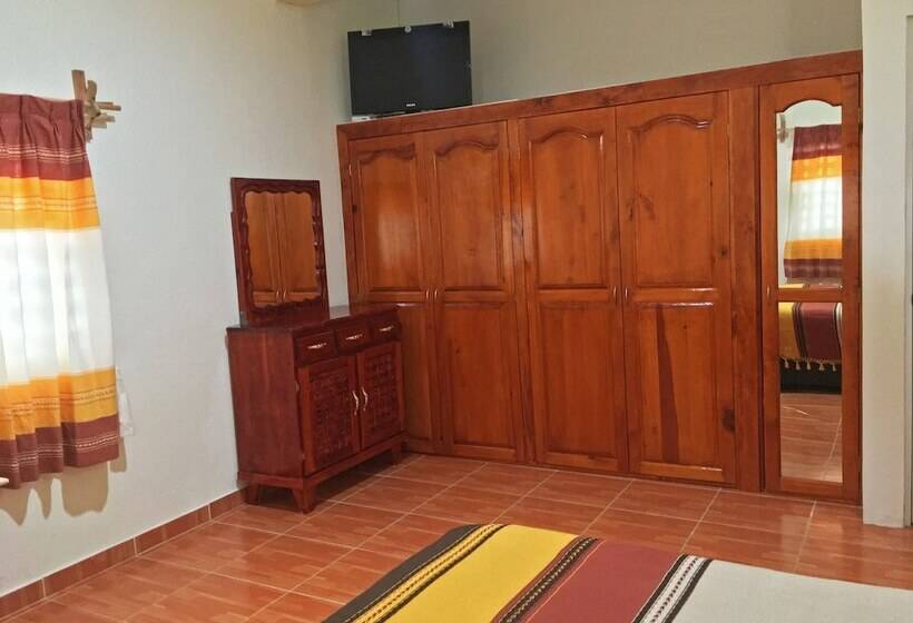 פנסיון Casa De Huéspedes Elim