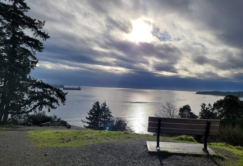 ホテル Hov B&b House  Hospitality Ocean View Victoria