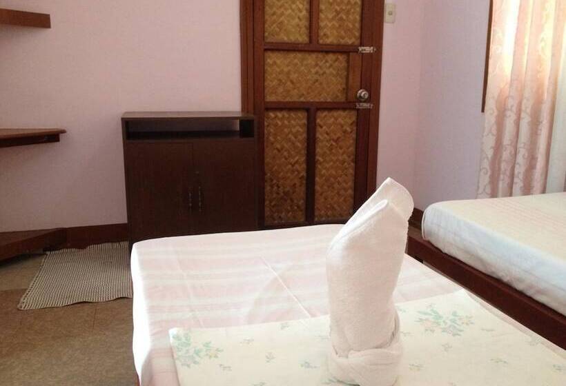 Hotel Peria Seafront Pensione