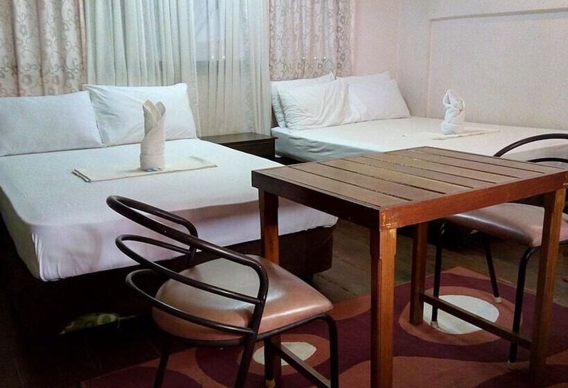 Hotel Peria Seafront Pensione