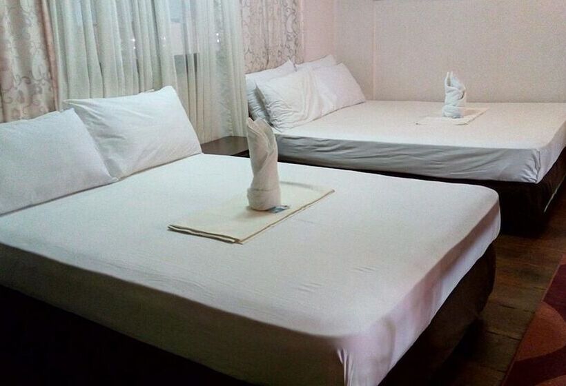 Hotel Peria Seafront Pensione