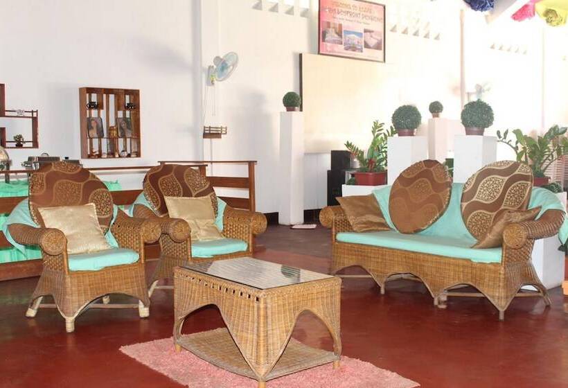 Hotel Peria Seafront Pensione